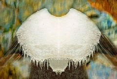 shaker-mirror-abstract